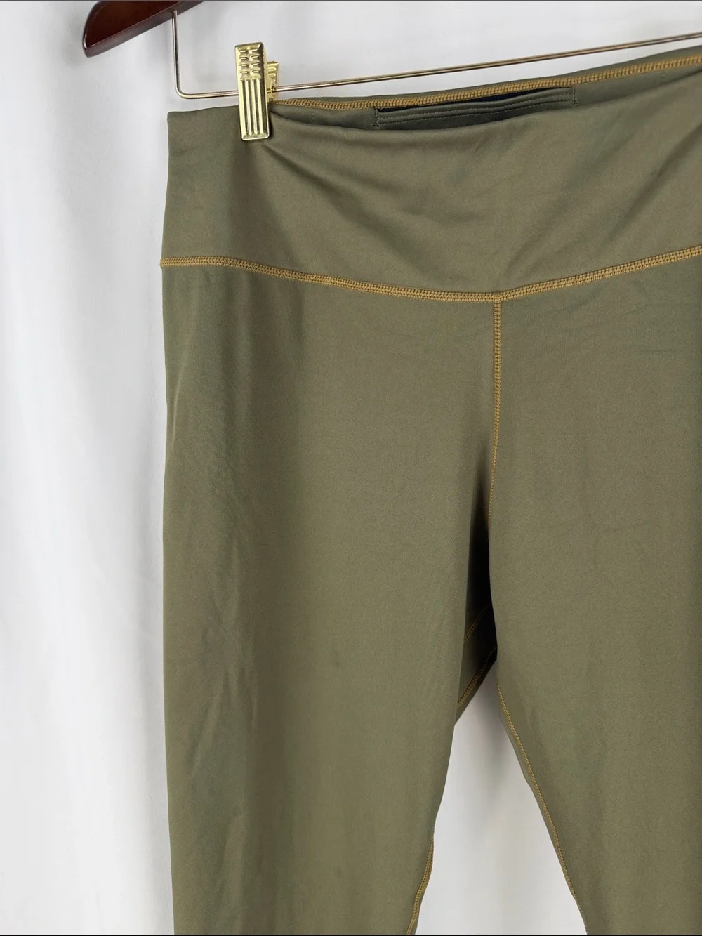 Nike Dri-FIT Olive Green High Rise Athletic Leggings Women’s Size Large